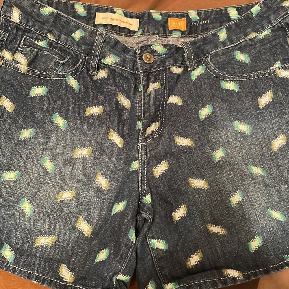 Pilcro & the Letterpress Printed Cuffed Shorts, 28 and 31 - Picture 6 of 8